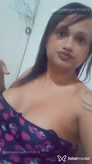 Acompanhante mulher trans morena (o) de olhos pretos em Guaratinguetá Acompanhante mulher trans morena (o) de olhos pretos em Guaratinguetá - Larissa Morena