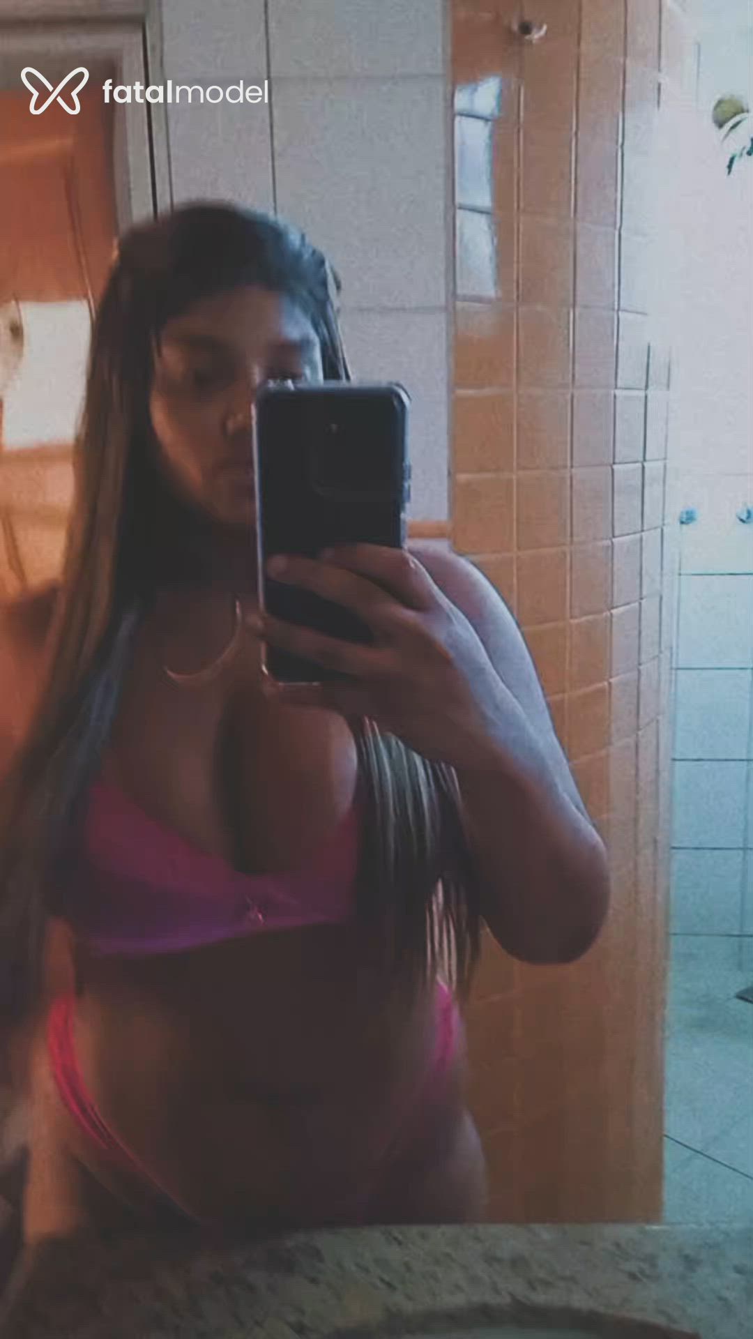 Acompanhante mulher com cabelo castanho de olhos castanhos - Lud Silva