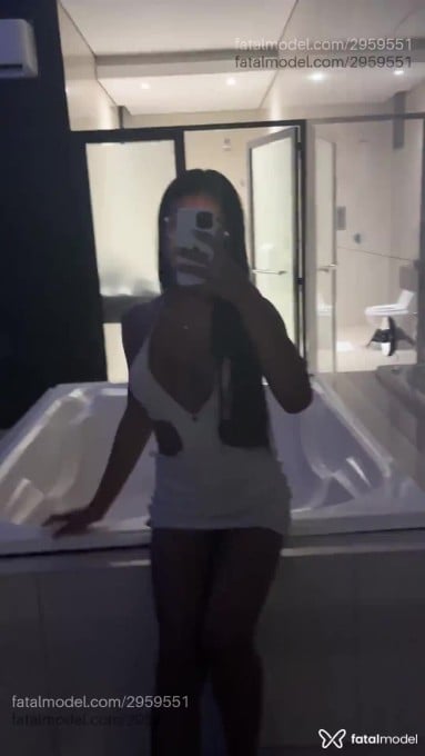 Acompanhante mulher trans morena (o) de olhos castanhos em Rio de Janeiro - Nala