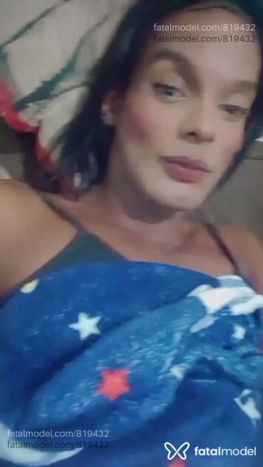 Acompanhante travesti morena (o) de olhos castanhos - Nicole Boldrinne