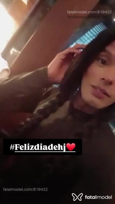 Acompanhante travesti morena (o) de olhos castanhos - Nicole Boldrinne