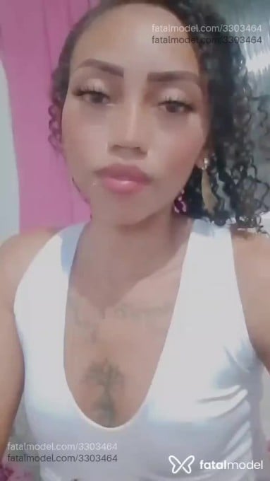 Acompanhante mulher com cabelo castanho de olhos castanhos - Yasmin Acompanhante mulher com cabelo castanho de olhos castanhos - Yasmin