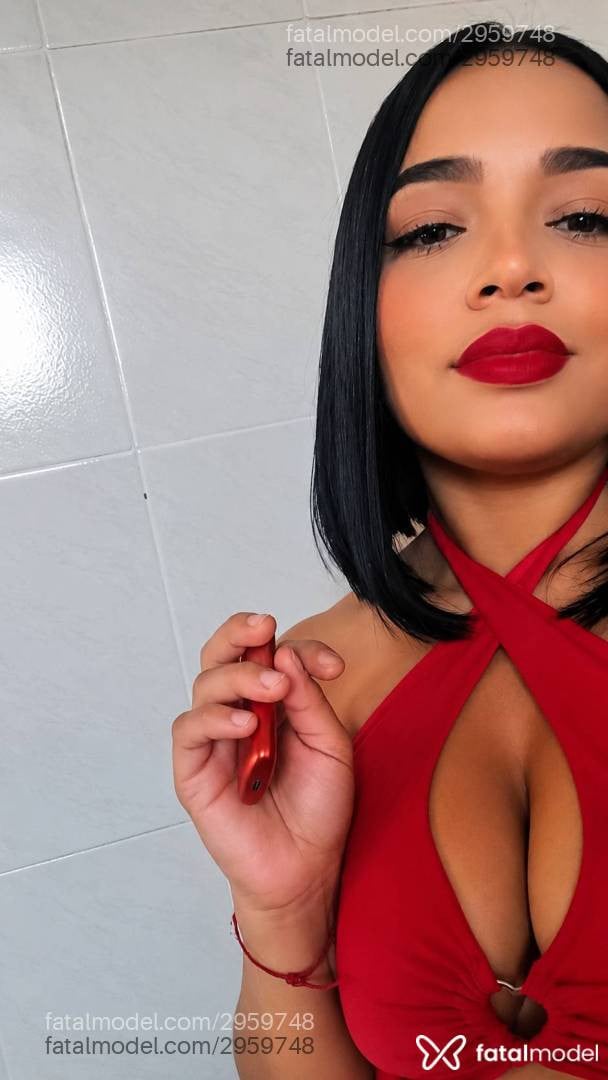 Acompanhante mulher morena (o) de olhos castanhos - Kimberlly
