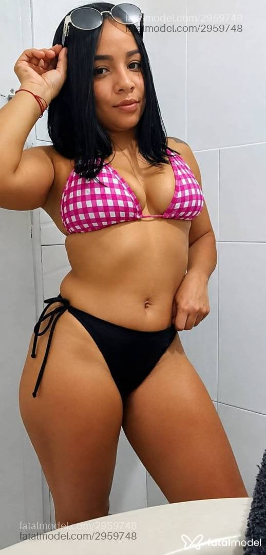 Acompanhante mulher morena (o) de olhos castanhos - Kimberlly
