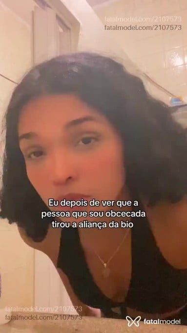 Acompanhante mulher morena (o) de olhos castanhos em Rio de Janeiro Acompanhante mulher morena (o) de olhos castanhos em Rio de Janeiro - Cristal