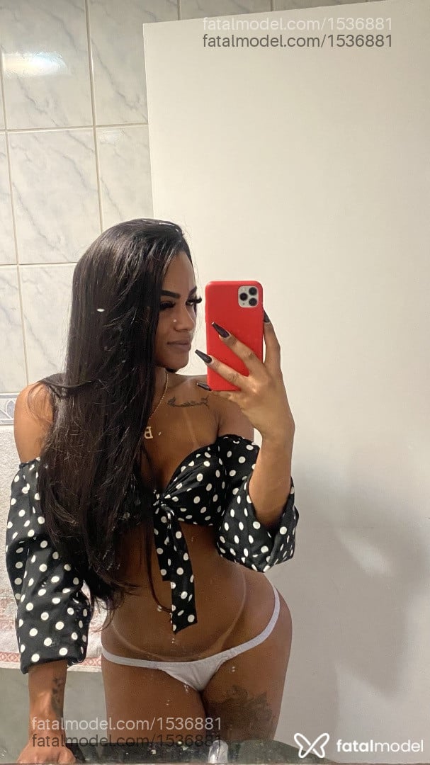 Acompanhante mulher trans morena (o) de olhos pretos em Porto Alegre - Brenda Valentiin