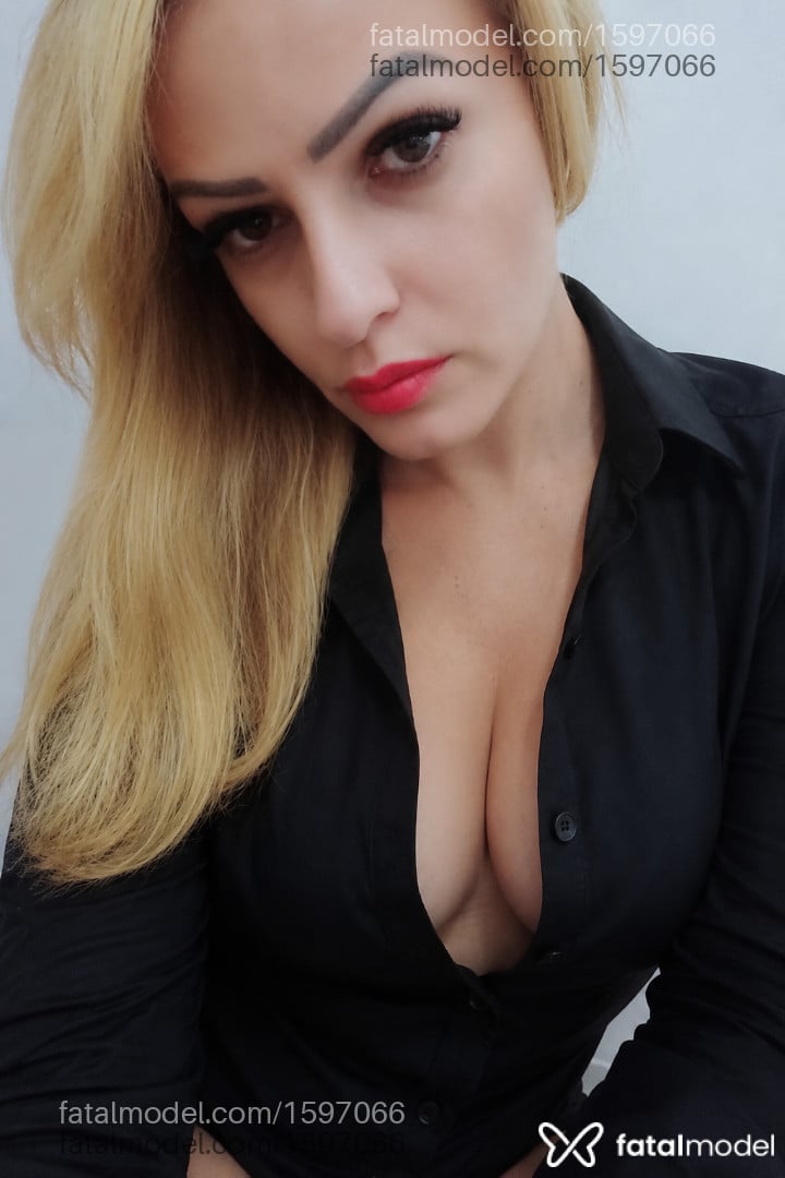 Acompanhante travesti loira (o) de olhos verdes em Goiânia Acompanhante travesti loira (o) de olhos verdes em Goiânia - AMANDA RIBEIRO