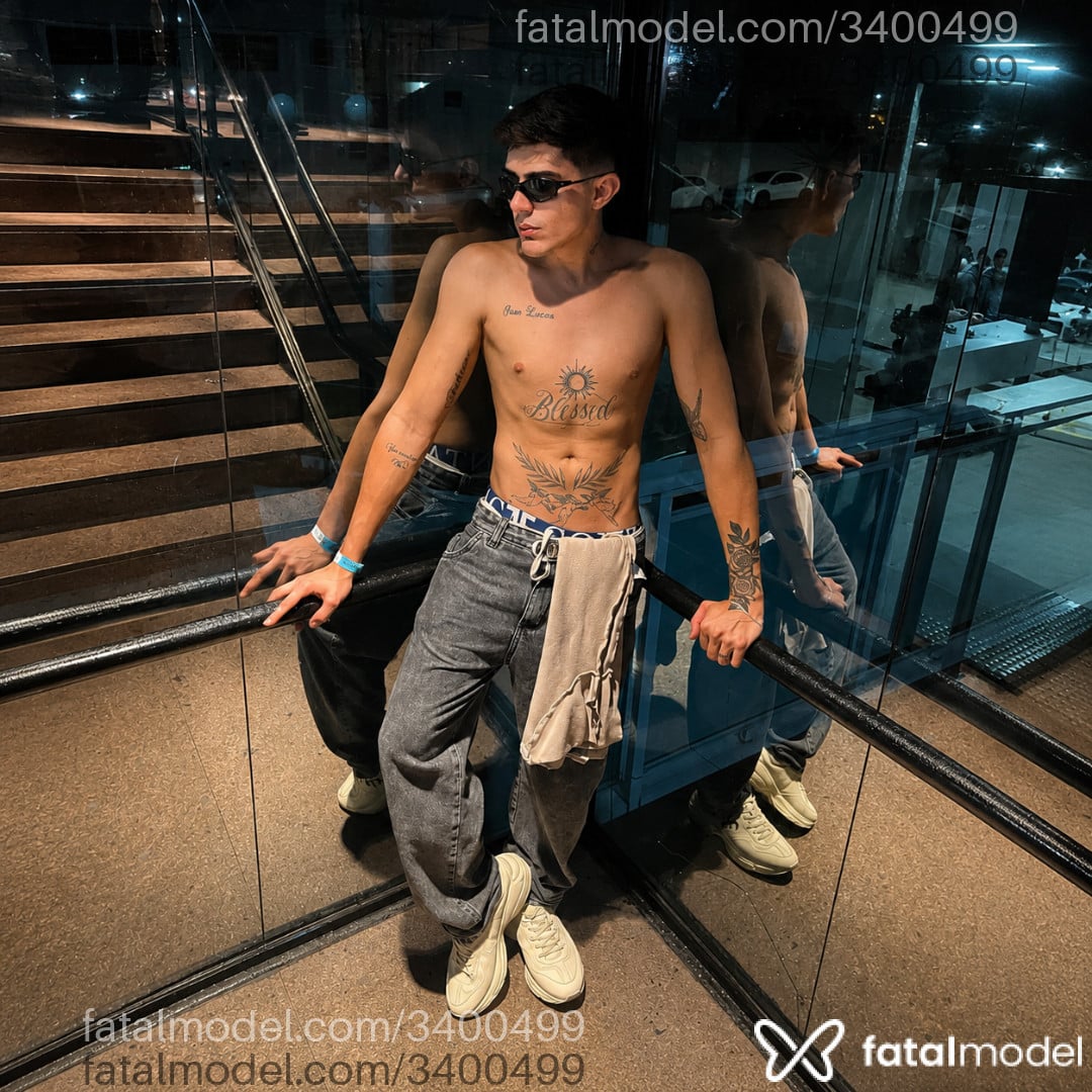 Acompanhante homem morena (o) de olhos pretos em Virtual - Léo Martins