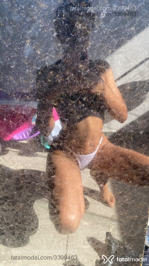 Acompanhante mulher morena (o) de olhos pretos em São José dos Campos - Ellen