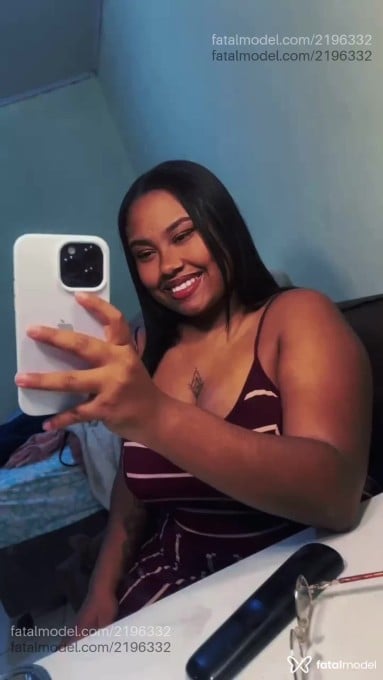 Acompanhante mulher morena (o) de olhos pretos - Natyzinha