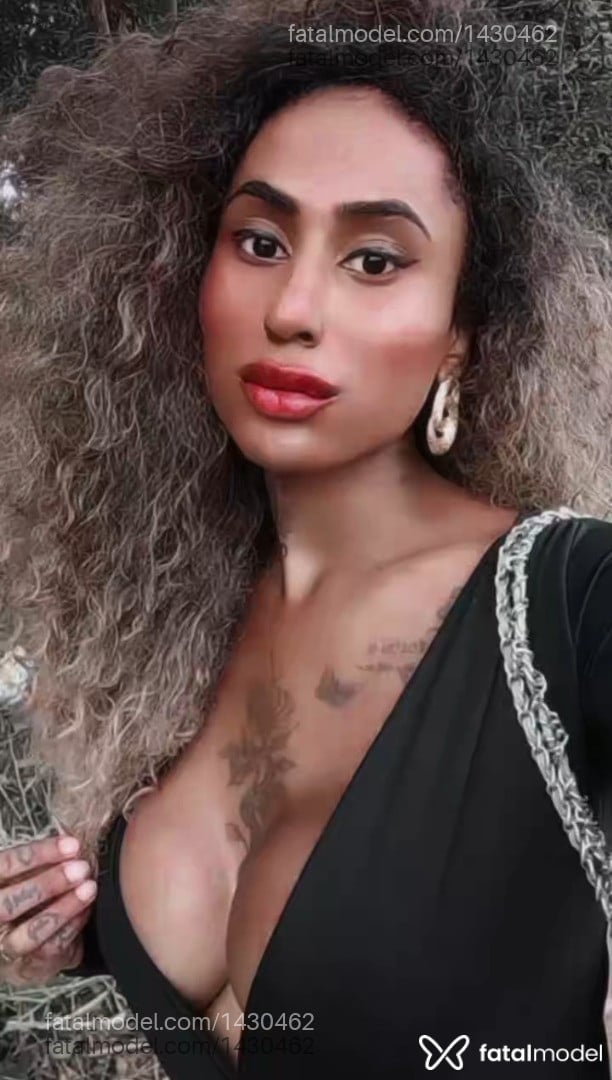 Acompanhante mulher trans morena (o) de olhos castanhos em Lajeado - NATY LEITE