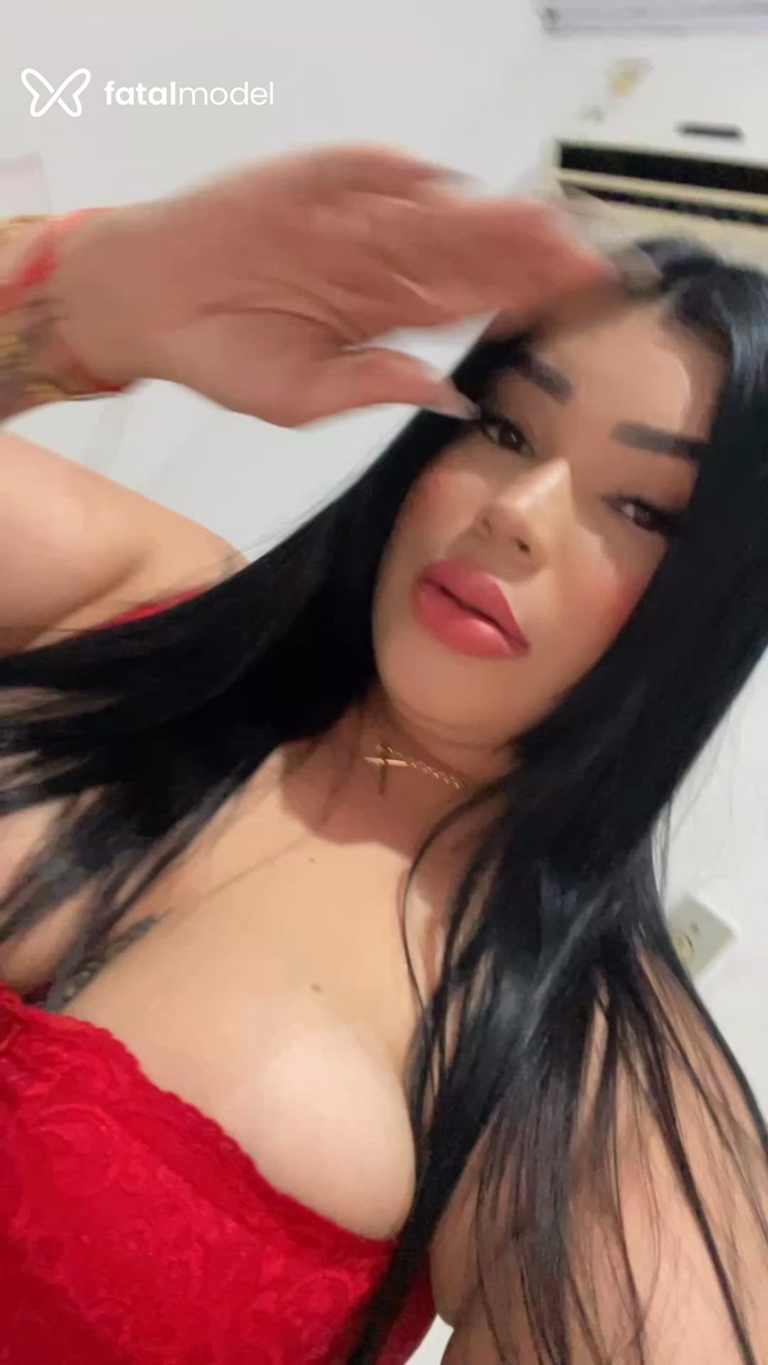 Acompanhante mulher morena (o) de olhos castanhos em Passos Acompanhante mulher morena (o) de olhos castanhos em Passos - Júlia Alves