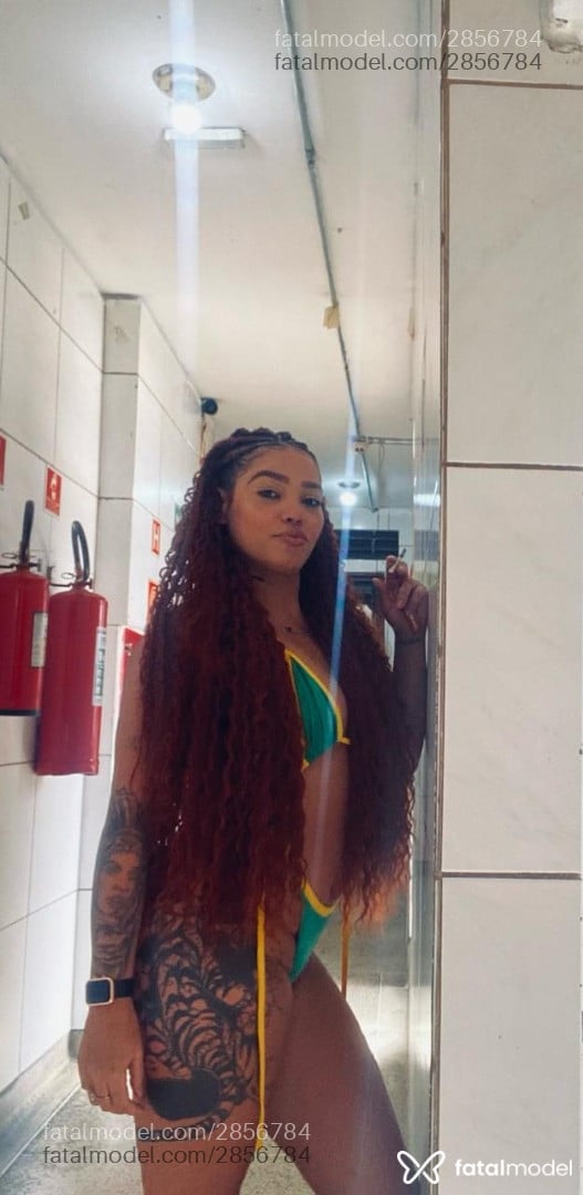 Acompanhante mulher morena (o) de olhos castanhos em São Paulo - Laura