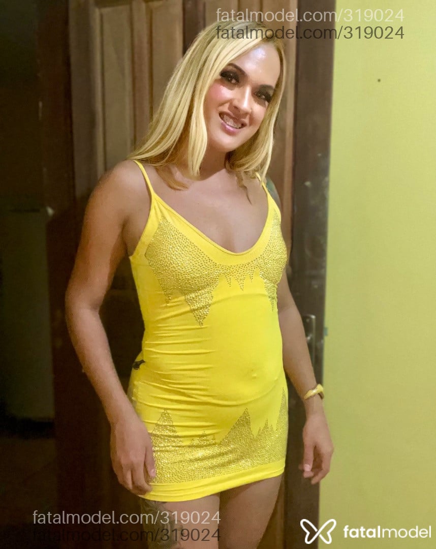 Acompanhante travesti com cabelo castanho de olhos castanhos em Marabá Acompanhante travesti com cabelo castanho de olhos castanhos em Marabá - Scarlet