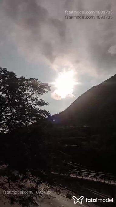 Acompanhante mulher morena (o) de olhos castanhos - Thifany lori