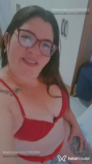 Acompanhante mulher com cabelo castanho de olhos mel em Arcoverde Acompanhante mulher com cabelo castanho de olhos mel em Arcoverde - Dessa