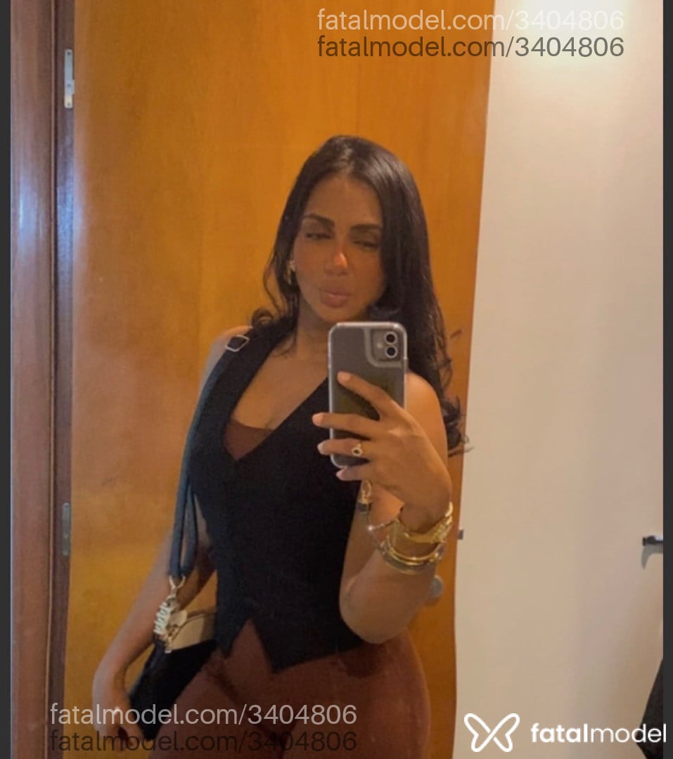 Acompanhante mulher morena (o) de olhos castanhos em Recife Acompanhante mulher morena (o) de olhos castanhos em Recife - Carla Alves