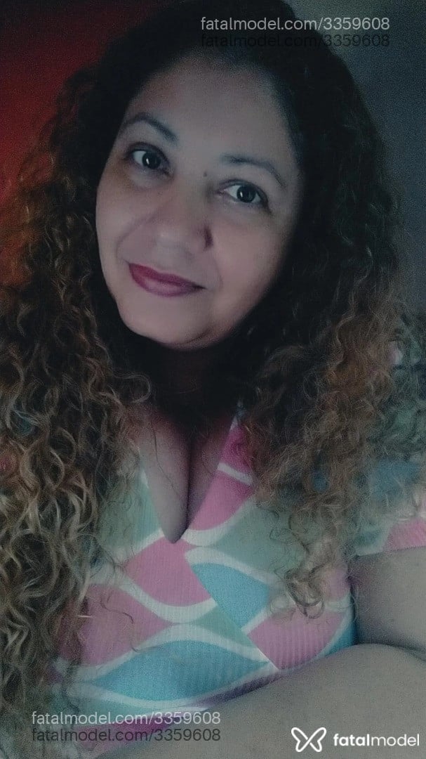Acompanhante mulher loira (o) de olhos castanhos - Aline Acompanhante mulher loira (o) de olhos castanhos - Aline