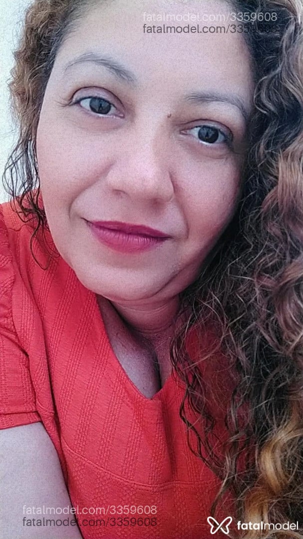 Acompanhante mulher loira (o) de olhos castanhos - Aline Acompanhante mulher loira (o) de olhos castanhos - Aline