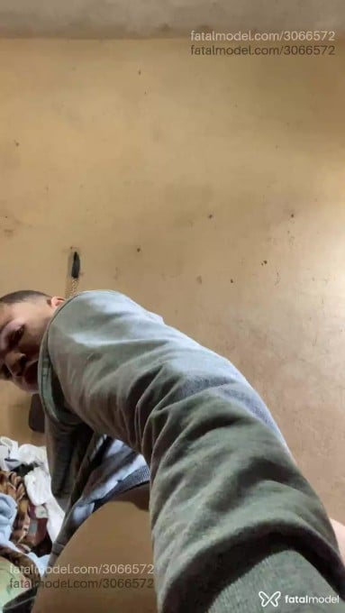 Acompanhante homem com cabelo castanho de olhos pretos - Lukke Santos