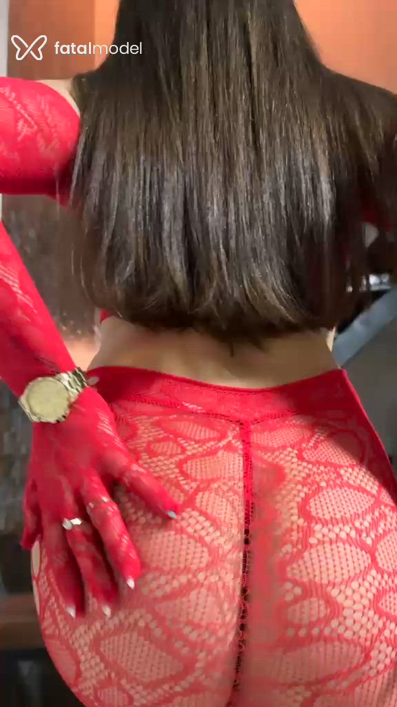 Acompanhante mulher com cabelo castanho de olhos castanhos - Thais