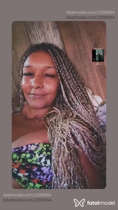 Acompanhante mulher com cabelo castanho de olhos pretos - Rhayra Lamanda