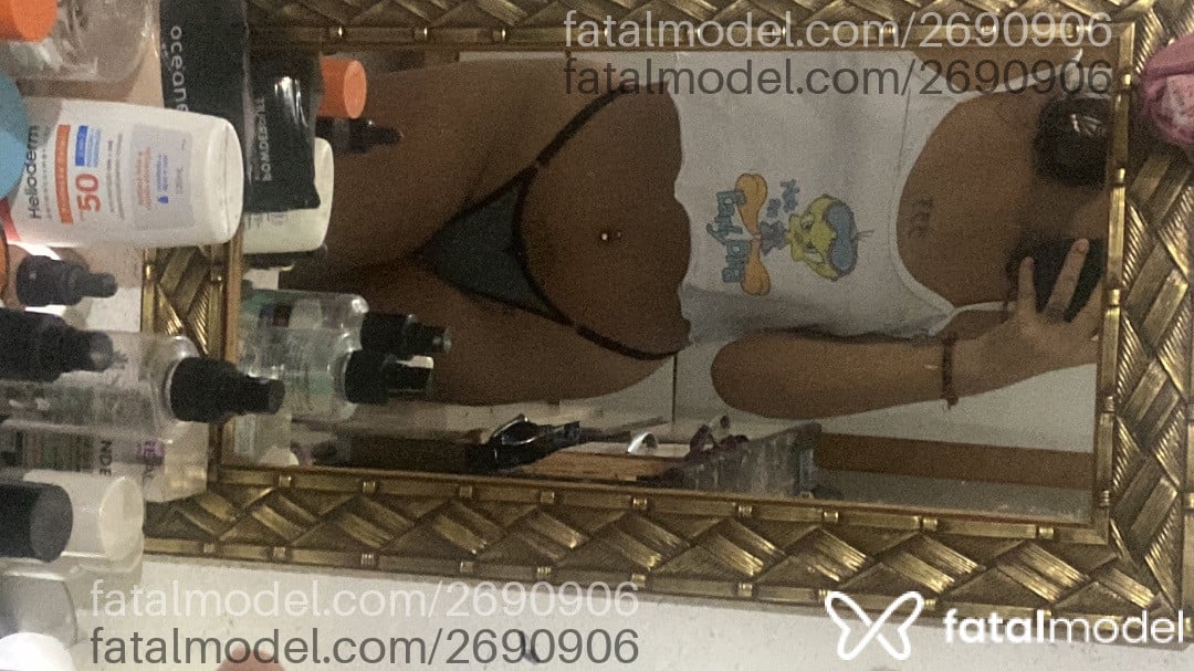 Acompanhante mulher ruiva (o) de olhos castanhos em Recife - Camile
