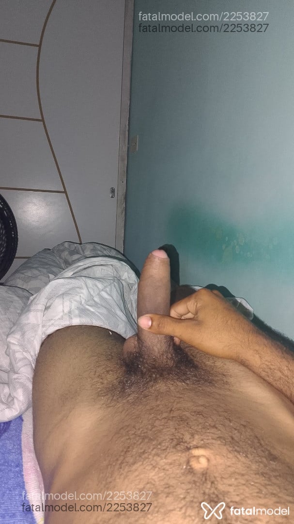 Acompanhante homem morena (o) de olhos castanhos em Recife - Mateus
