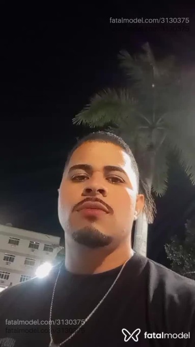 Acompanhante homem morena (o) de olhos castanhos - Leonardo