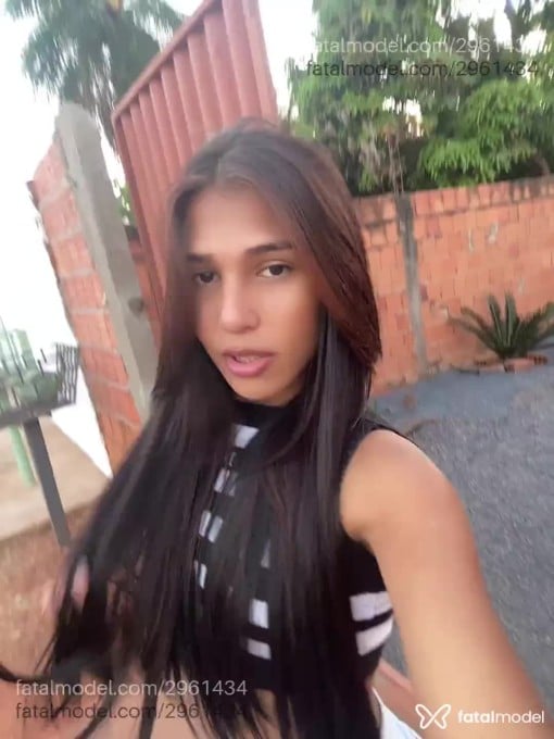Acompanhante mulher trans morena (o) de olhos castanhos - Gabrielly Acompanhante mulher trans morena (o) de olhos castanhos - Gabrielly