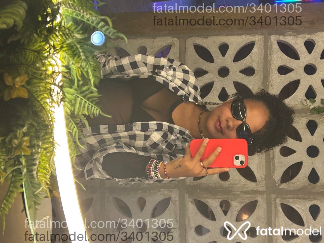 Acompanhante mulher morena (o) de olhos castanhos - Gabriella Rouse Acompanhante mulher morena (o) de olhos castanhos - Gabriella Rouse
