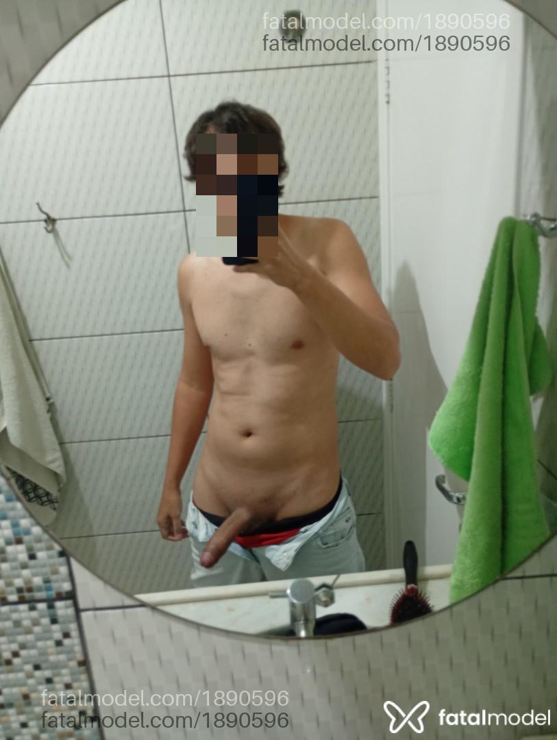 Acompanhante homem com cabelo castanho de olhos castanhos em Lençóis Paulista - KidAnd