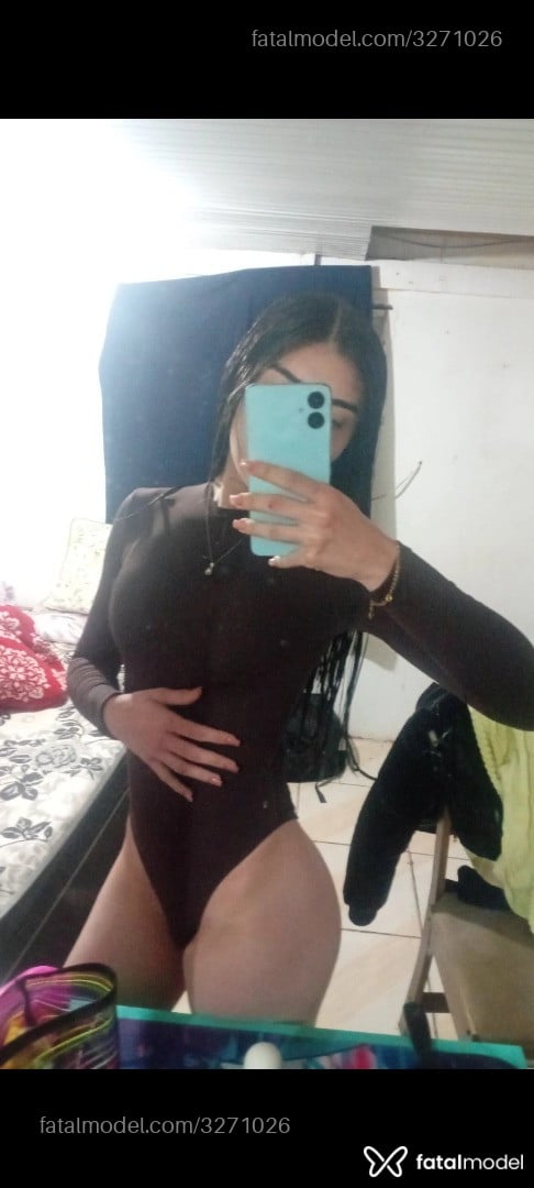 Acompanhante mulher com cabelo castanho de olhos castanhos em Porto Alegre - Juju Mali