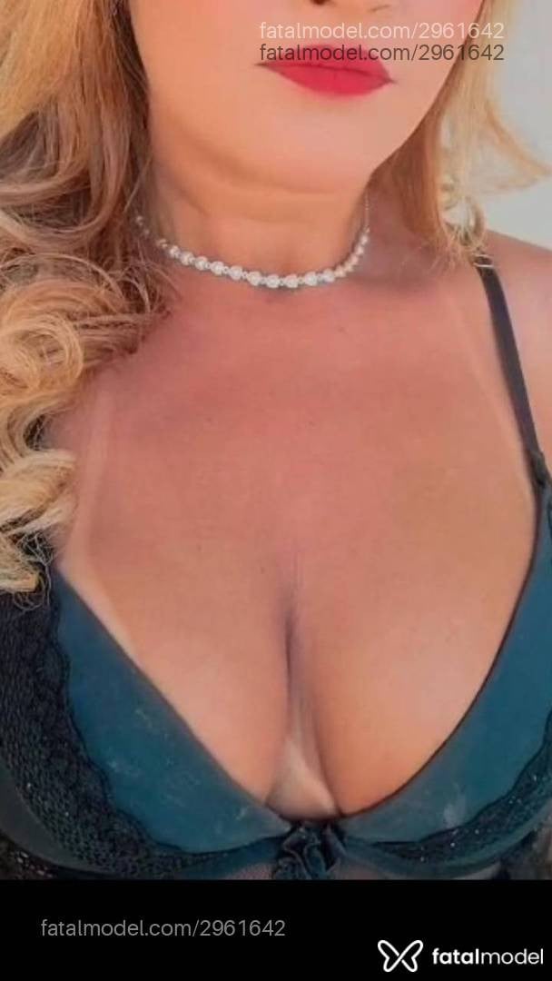 Acompanhante mulher loira (o) de olhos castanhos em Uberaba - Flavia