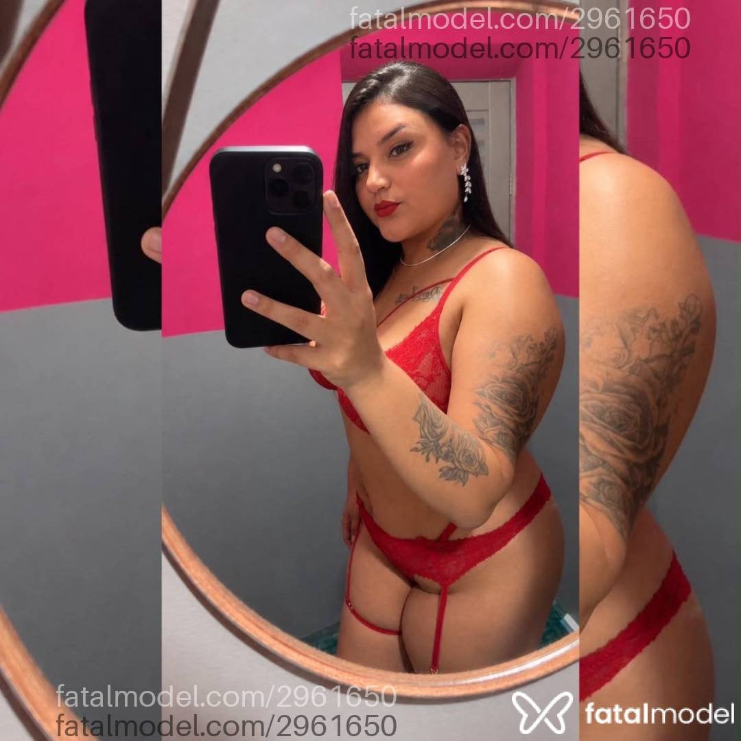 Acompanhante mulher morena (o) de olhos pretos - Isabella