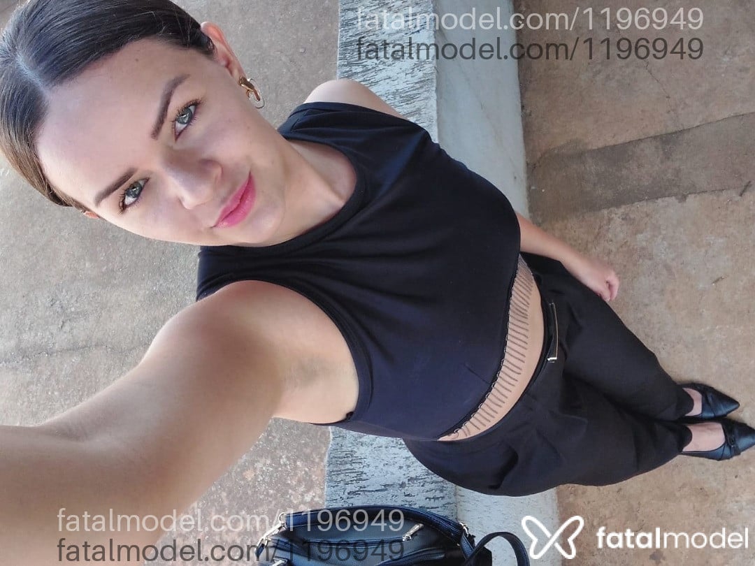 Acompanhante mulher loira (o) de olhos azuis em Virtual - YSA MODELLO