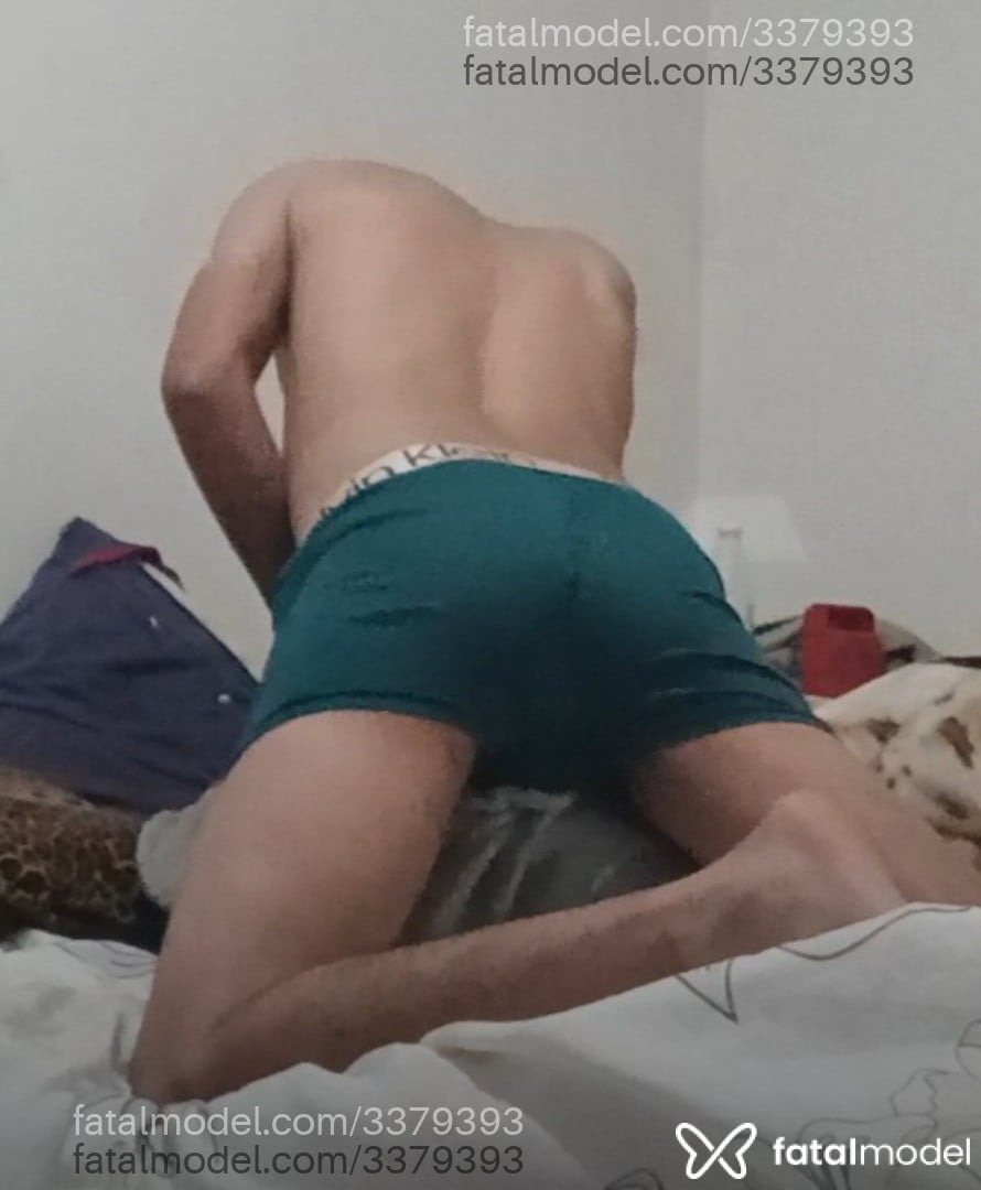 Acompanhante homem com cabelo castanho de olhos verdes em São Leopoldo - Rafael