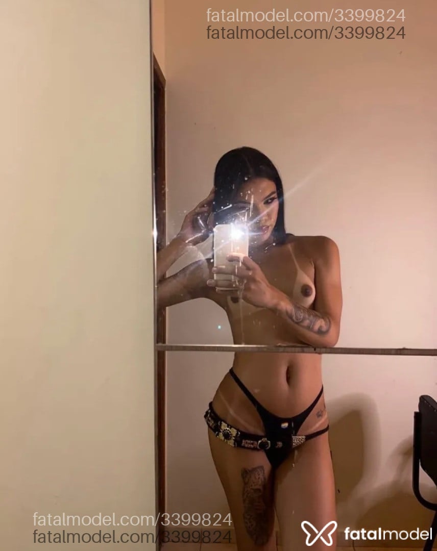 Acompanhante mulher trans morena (o) de olhos castanhos - Bubuzinha Acompanhante mulher trans morena (o) de olhos castanhos - Bubuzinha