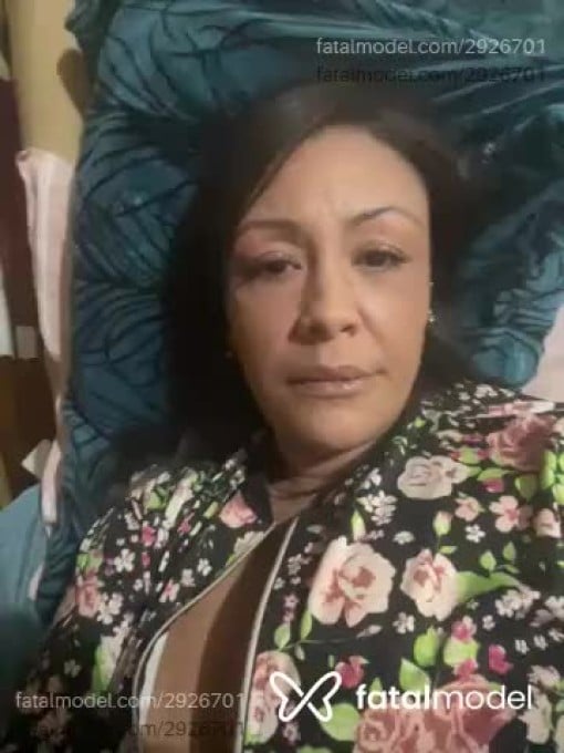 Acompanhante mulher com cabelo castanho de olhos castanhos em Cachoeirinha - Alyne