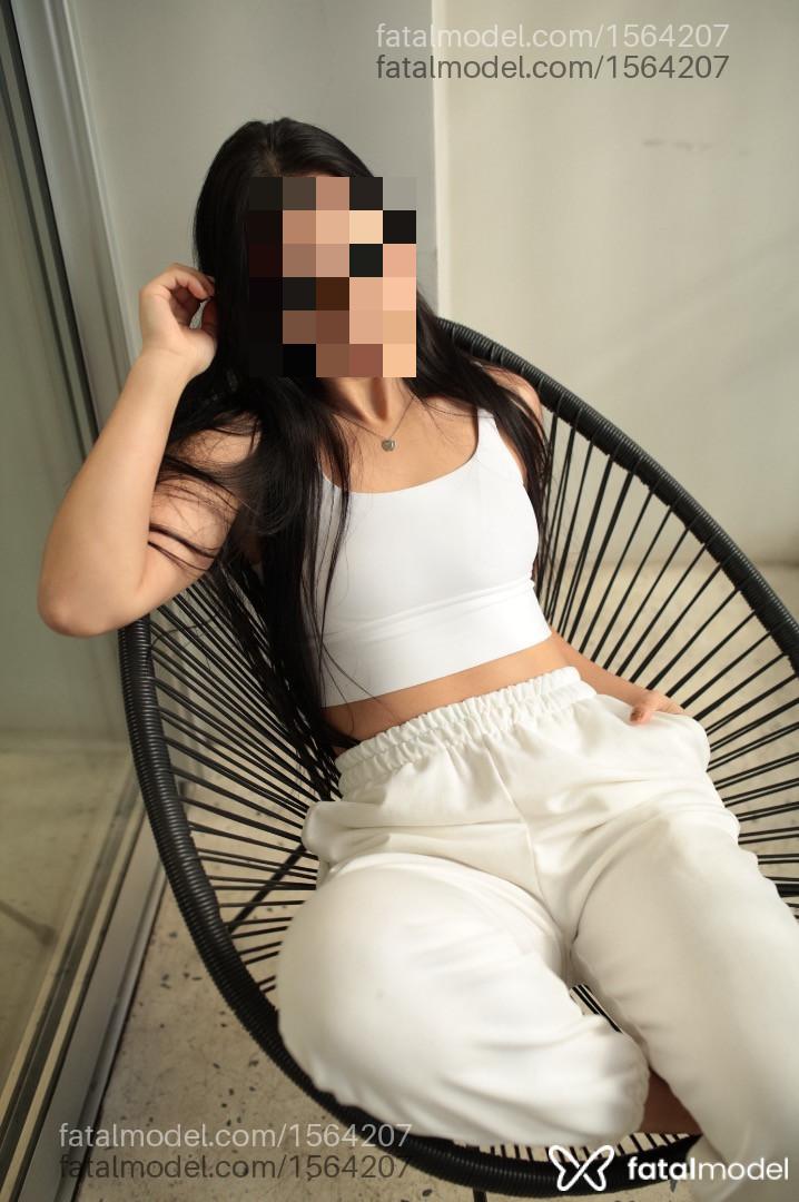 Acompanhante mulher morena (o) de olhos pretos em Pelotas - Maitê