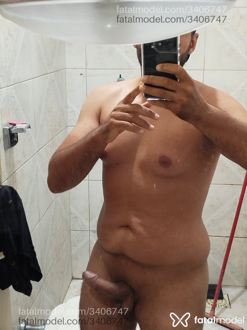 Acompanhante homem morena (o) de olhos castanhos em Juazeiro do Norte Acompanhante homem morena (o) de olhos castanhos em Juazeiro do Norte - Benício