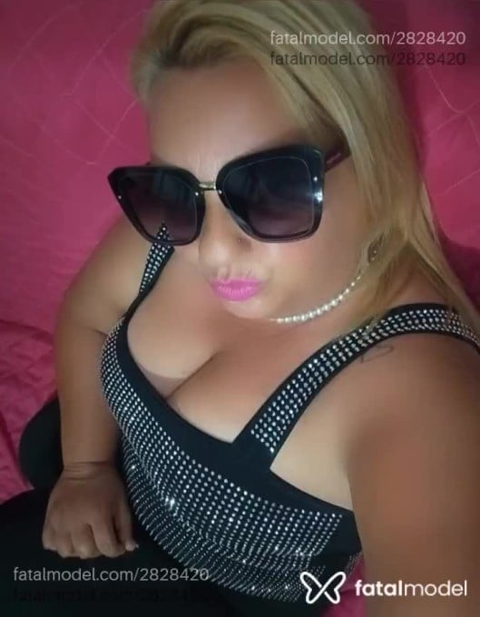 Acompanhante mulher loira (o) de olhos castanhos em Araranguá Acompanhante mulher loira (o) de olhos castanhos em Araranguá - Tais Pitanguinha