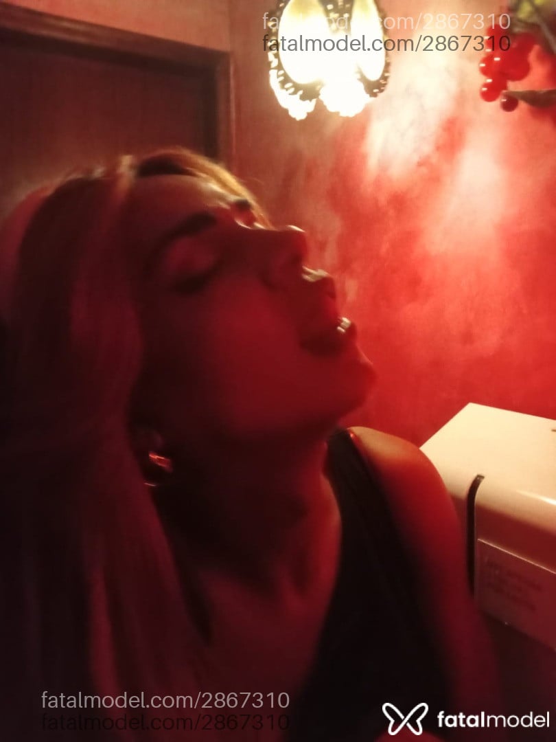 Acompanhante mulher trans loira (o) de olhos castanhos em Caçapava - Amanda Julha Paz