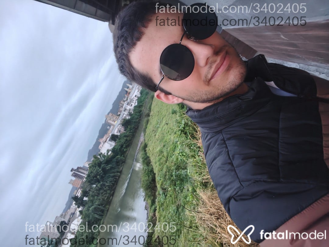 Acompanhante homem morena (o) de olhos azuis em Bento Gonçalves - Rafael