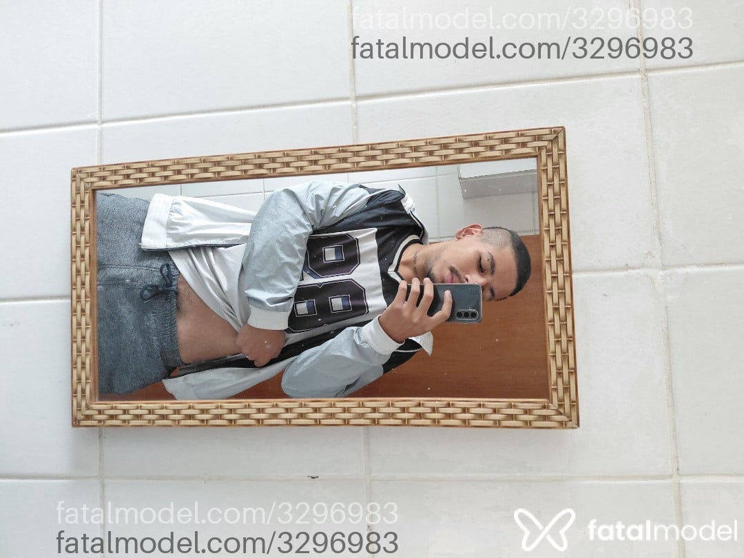 Acompanhante homem com cabelo castanho de olhos castanhos em Poços de Caldas - Tauroquinze