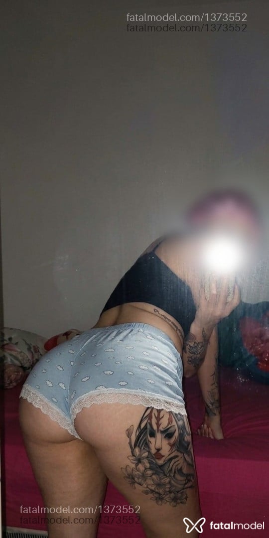 Acompanhante mulher com cabelo castanho de olhos mel em Blumenau - Bianca