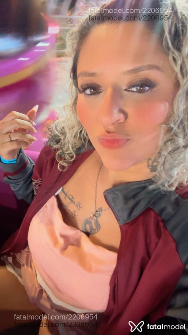 Acompanhante mulher loira (o) de olhos mel em Rio de Janeiro - Camila