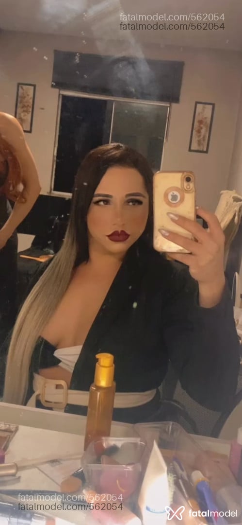 Acompanhante mulher trans morena (o) de olhos castanhos em Arcos - DEISE ALMEIDA