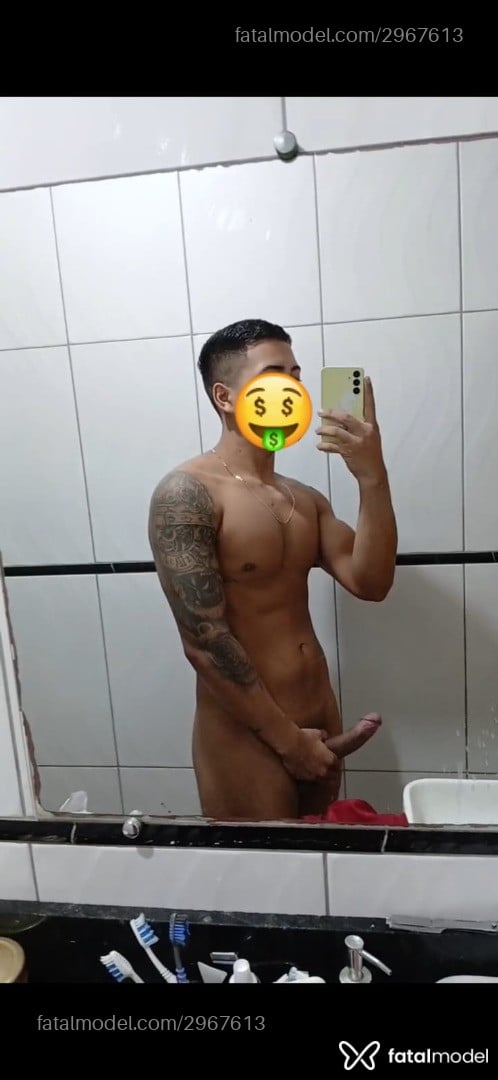 Acompanhante homem morena (o) de olhos castanhos em Itajaí Acompanhante homem morena (o) de olhos castanhos em Itajaí - Carlospitt