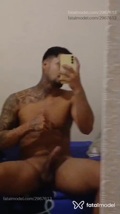Acompanhante homem morena (o) de olhos castanhos em Itajaí Acompanhante homem morena (o) de olhos castanhos em Itajaí - Carlospitt